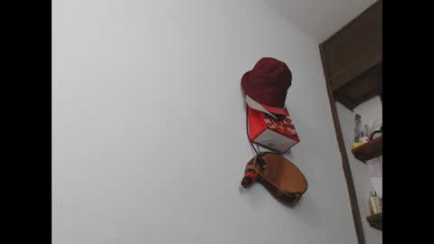 Snapshot of anntonella_squirt chatting on October 23, 4:30 pm anntonella_squirt online show from October 23, 4:30 pm