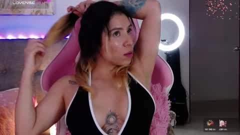 Antonella Lee online show from December 16, 9:32 pm