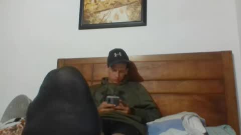 Snapshot of annubis420 chatting on September 22, 3:32 am Annubis420 online show from September 22, 3:32 am
