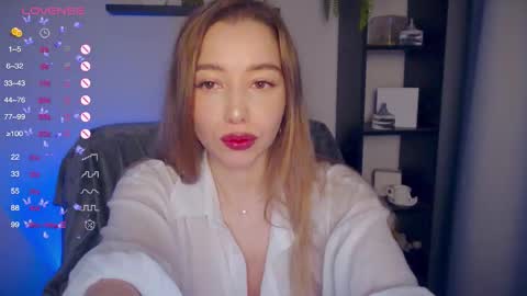 Snapshot of annvegga chatting on October 24, 5:41 am Ann online show from October 24, 5:41 am