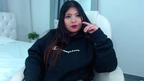 ANNY LOUIS online show from February 19, 8:22 am