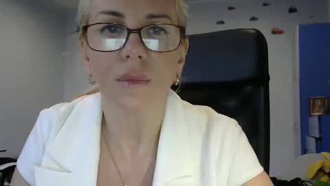 anny_wild1 online show from May 4, 4:35 pm