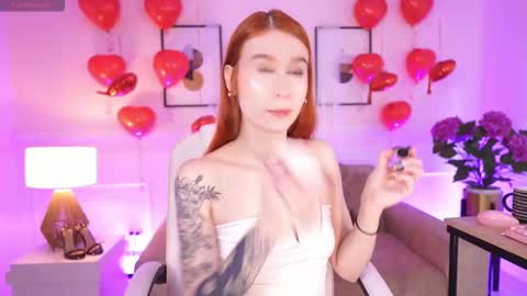 Ana online show from February 14, 1:58 pm