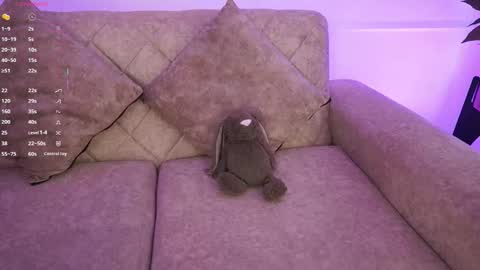 Ana online show from March 2, 2:02 pm