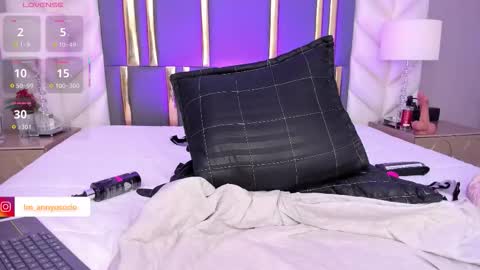 Anny online show from October 16, 9:24 pm