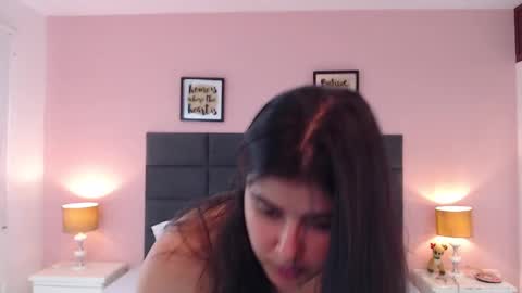 annysmitth online show from December 30, 7:53 pm