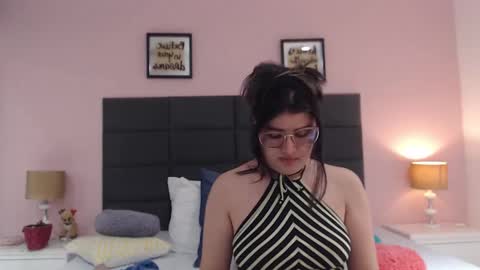 annysmitth online show from January 25, 12:06 am