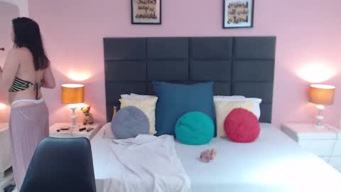 annysmitth online show from January 9, 7:40 pm