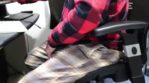 D online show from December 4, 2:05 pm