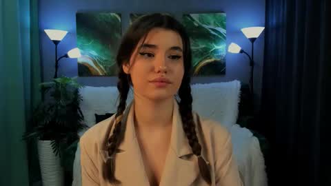 Anora online show from September 14, 6:20 pm