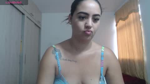 Snapshot of anthonela_queen chatting on October 7, 12:45 pm Anthonela Queen online show from October 7, 12:45 pm