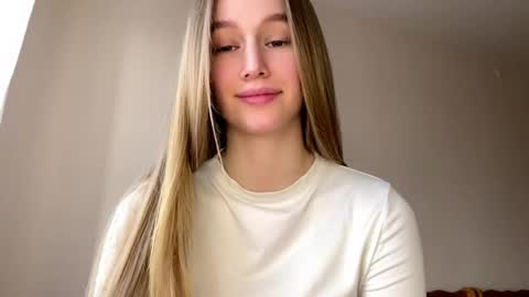 Viktoria online show from April 26, 3:20 pm