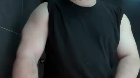 anton_smotri online show from May 20, 11:27 am