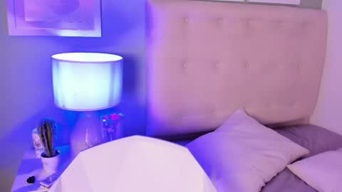 Antonella  online show from March 11, 4:48 am