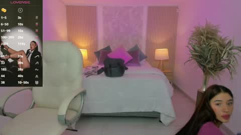  Antonella Grayy  online show from May 2, 11:05 am