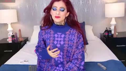 AntonellaEscudero online show from July 1, 2:42 am