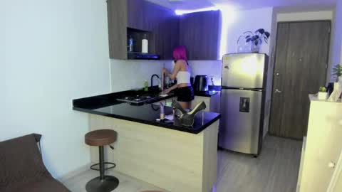 help me reach 100 likes babe online show from April 29, 2:38 am