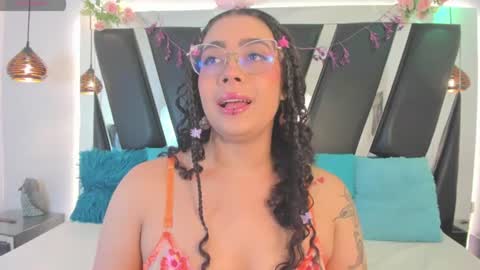 A N T O N E L L E  online show from July 23, 11:30 am
