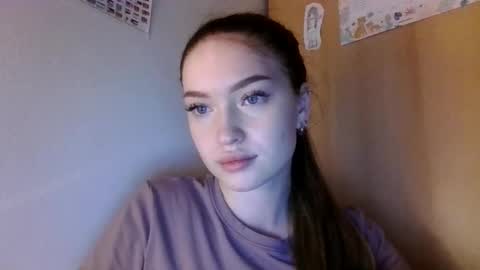 Snapshot of antonina25440 chatting on October 5, 5:53 pm antonina25440 online show from October 5, 5:53 pm