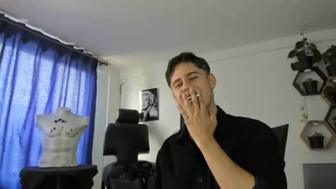 antonnello_ online show from March 12, 6:43 pm