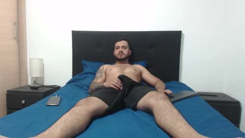 Snapshot of antony_smithh chatting on October 31, 6:03 am antony_smithh online show from October 31, 6:03 am