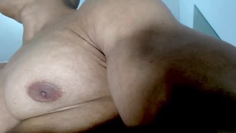 Instagram miguelangel1802  online show from July 22, 6:15 am