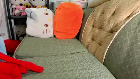 Any online show from December 5, 11:23 pm