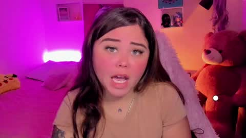   Independent model  online show from February 25, 6:14 am