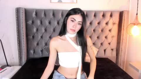 anya_belth online show from July 10, 7:40 pm