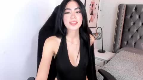 anya_belth online show from July 24, 7:55 pm