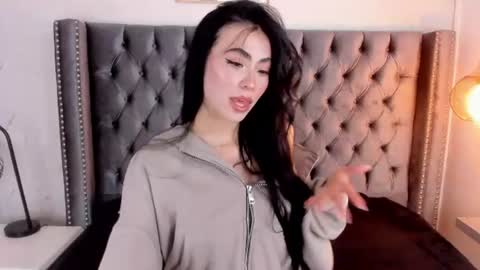 anya_belth online show from August 3, 7:31 pm
