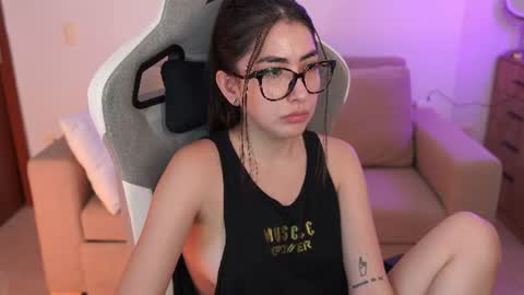 anya online show from June 19, 12:27 am