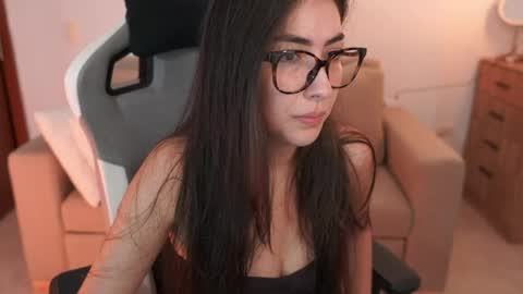 anya online show from April 26, 10:07 pm