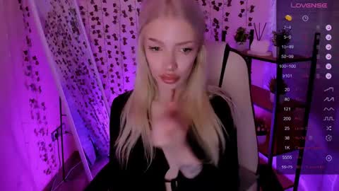 Anya online show from April 24, 2:24 am