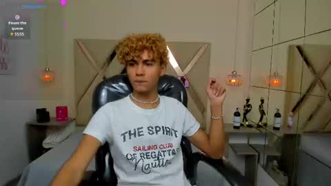 anyelotwink online show from July 21, 3:52 am