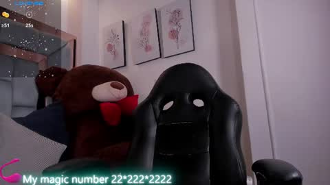 Anyi online show from July 6, 12:24 pm