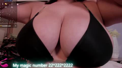 Snapshot of anyi_sweet_titss chatting on October 12, 10:55 pm Anyi online show from October 12, 10:55 pm