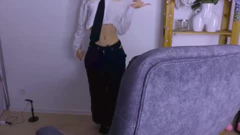 ApheliaStar online show from November 15, 4:08 pm