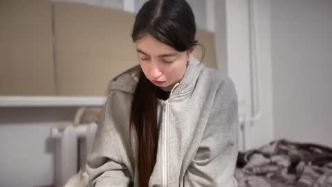 aphr0dite22 online show from February 2, 5:15 am