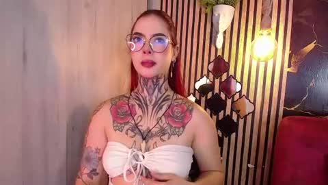 aphrodite__bloom online show from June 14, 8:22 pm