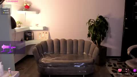 aphrodite online show from July 2, 3:23 am