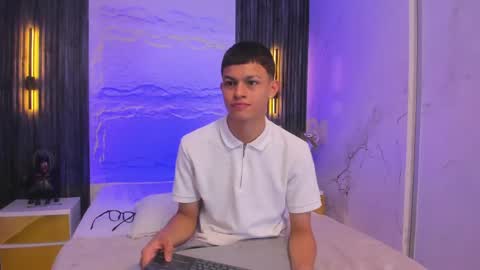   online show from April 25, 2:47 am