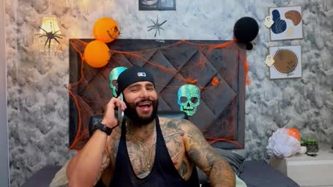 Snapshot of apolo_rousse chatting on October 21, 12:05 am Apolo online show from October 21, 12:05 am