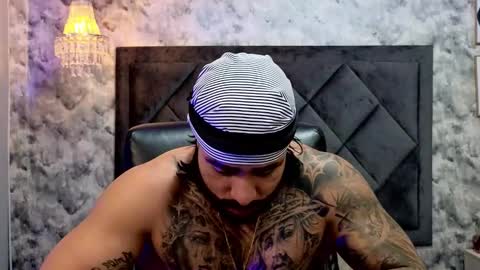 Snapshot of apolo_rousse chatting on October 3, 1:48 am Apolo online show from October 3, 1:48 am