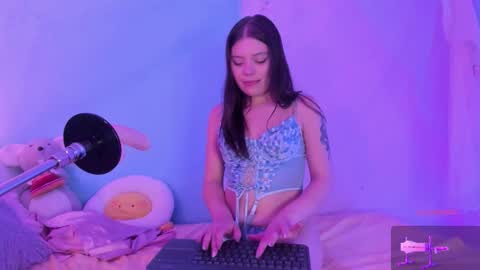 Lily online show from December 19, 9:43 pm