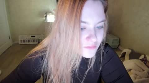 appleyummybuns online show from March 2, 5:08 am