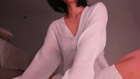 Anny online show from April 29, 5:30 pm