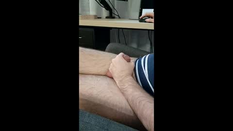 april10000 online show from December 15, 4:03 pm