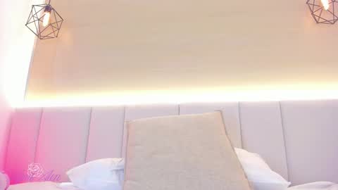 April online show from January 11, 7:14 am