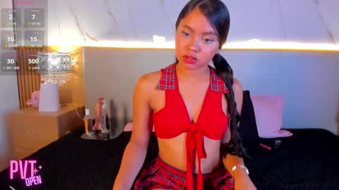 aprilgrey111 online show from March 3, 7:10 pm